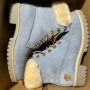 Light blue suede timberland boots